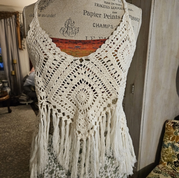 NWT C & V Chelsea & Violet Crochet Tank Top Cream Size Large - Picture 2 of 6